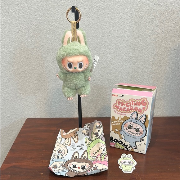 💚 Authentic Labubu ~ Open Box~ Green Grape - Picture 2 of 5